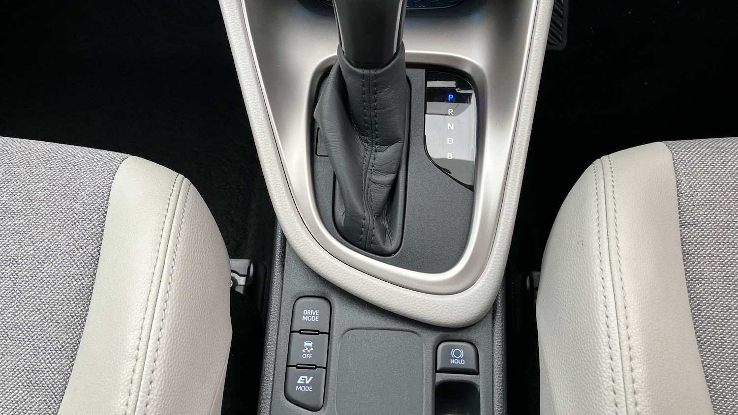 Used Toyota Yaris 2022 for sale - 76959784: Photo 35