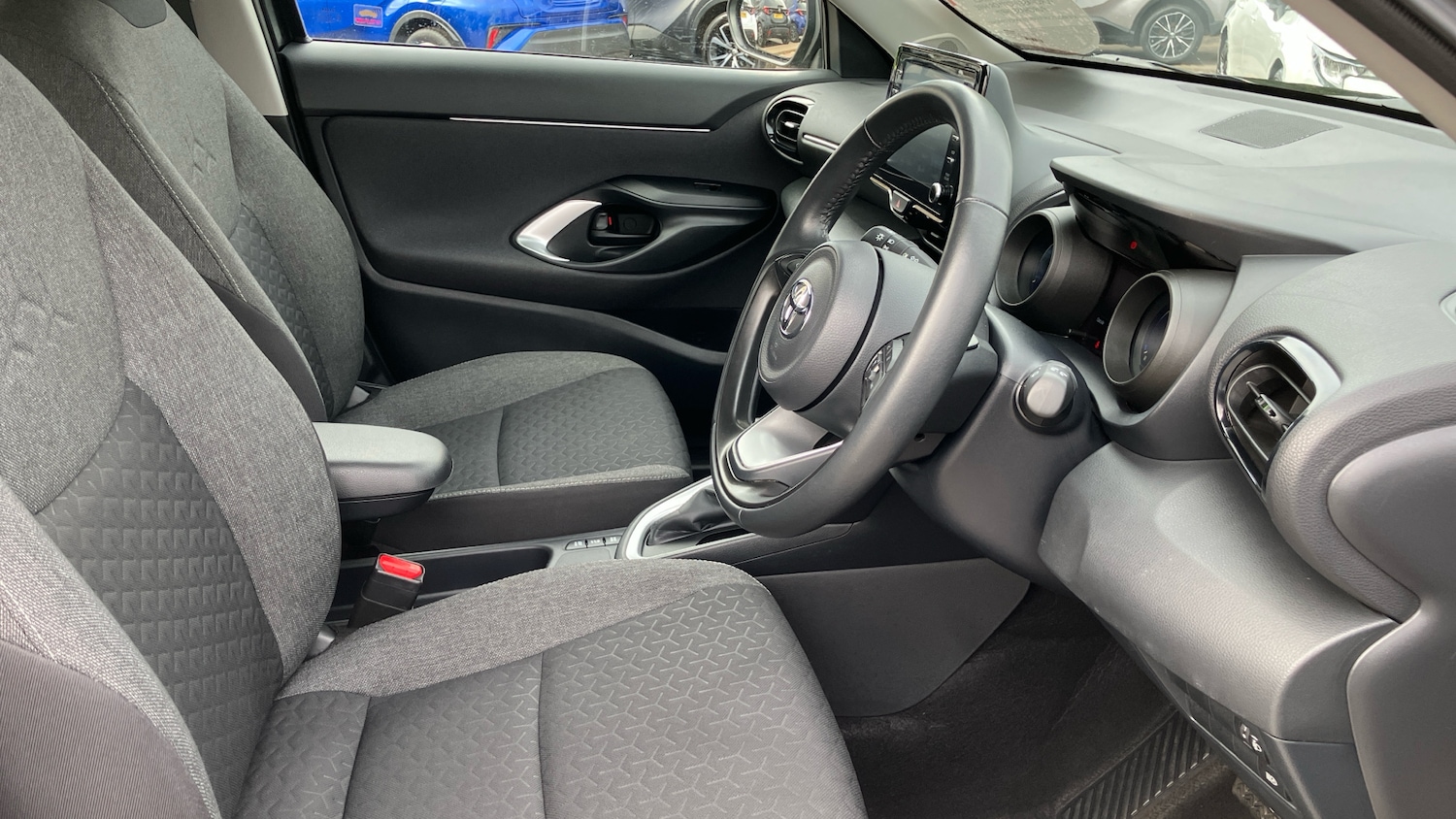 Used Toyota Yaris Cross 2023 for sale - 76545180: Photo 11