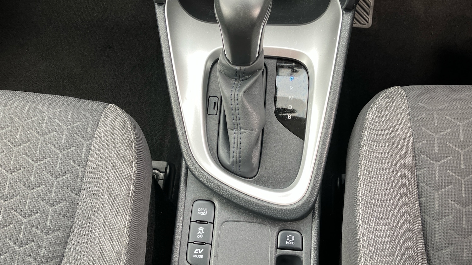 Used Toyota Yaris Cross 2023 for sale - 76545180: Photo 35