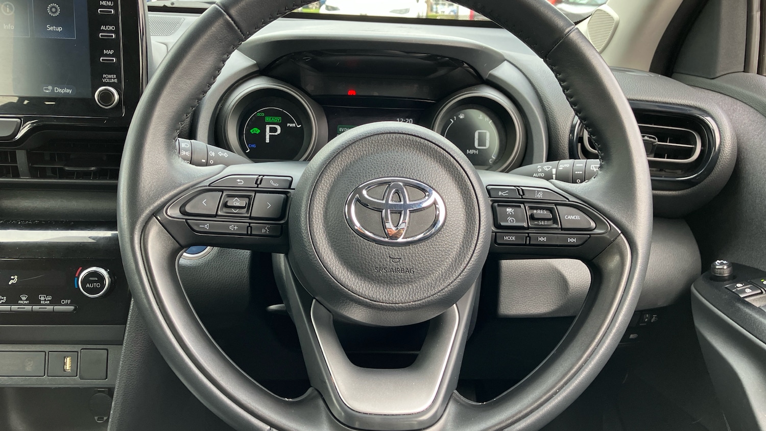 Used Toyota Yaris Cross 2023 for sale - 76545180: Photo 8