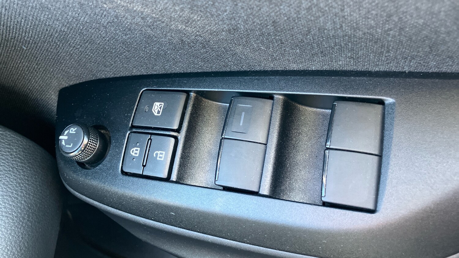 Used Toyota Yaris 2023 for sale - 78010925: Photo 22