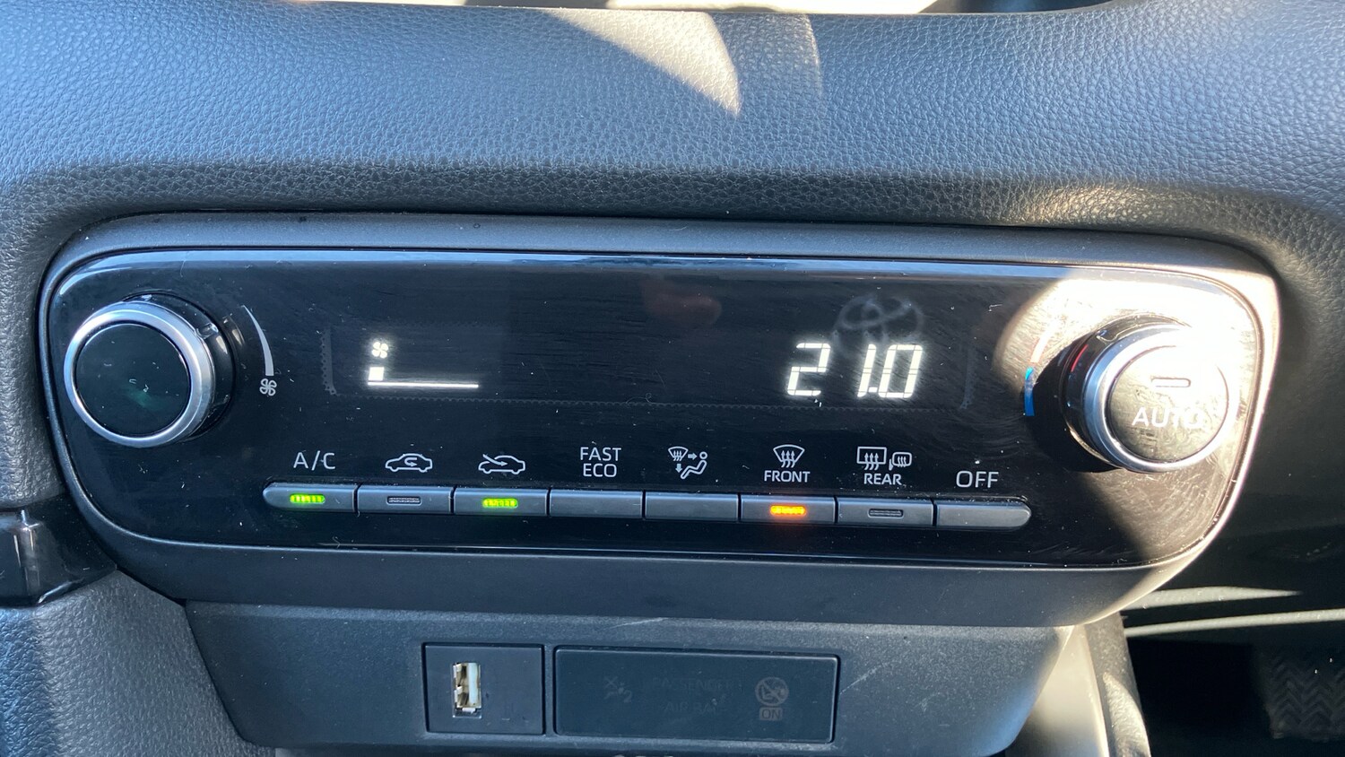 Used Toyota Yaris 2023 for sale - 78010925: Photo 34