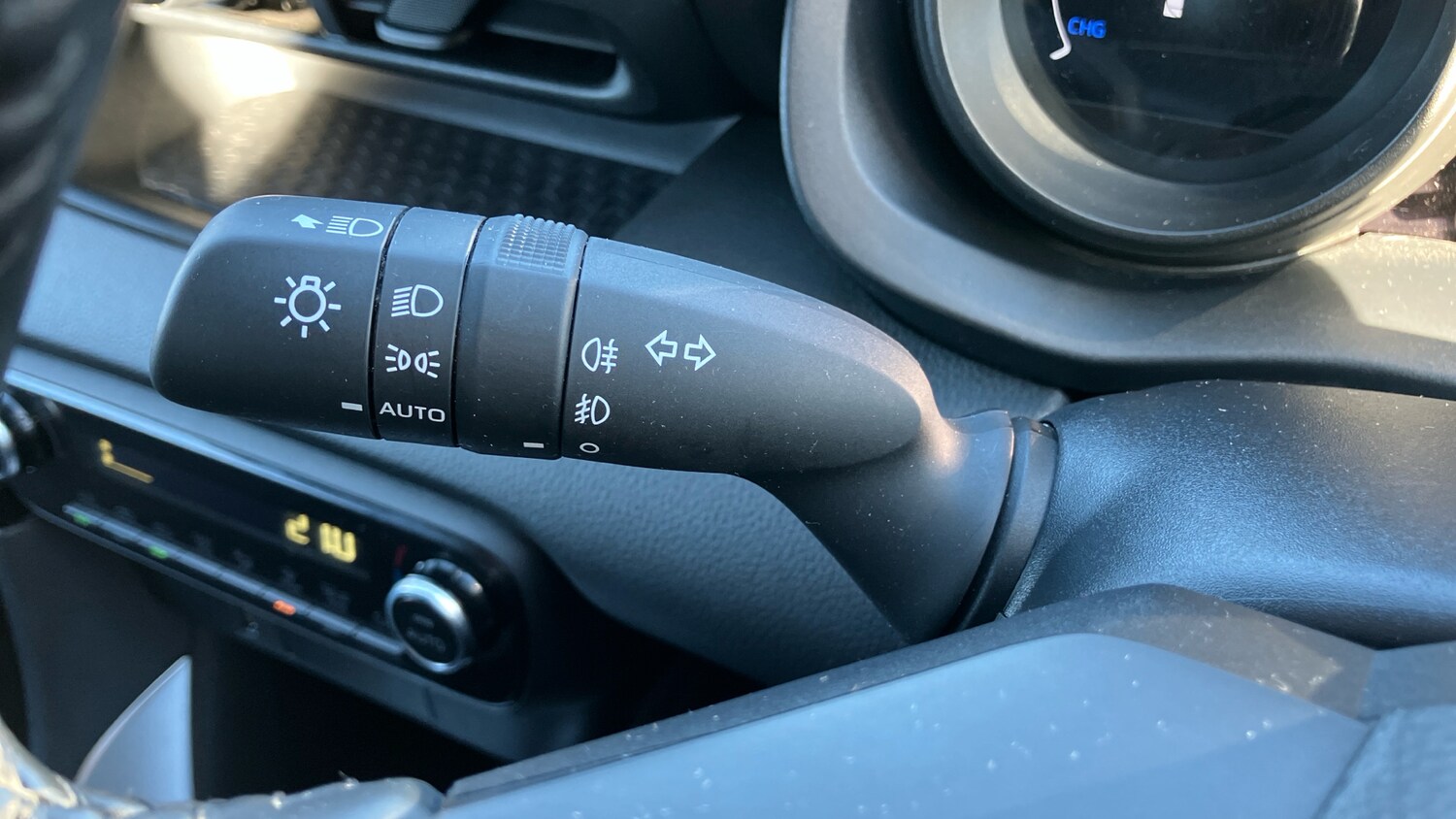 Used Toyota Yaris 2023 for sale - 78010925: Photo 38