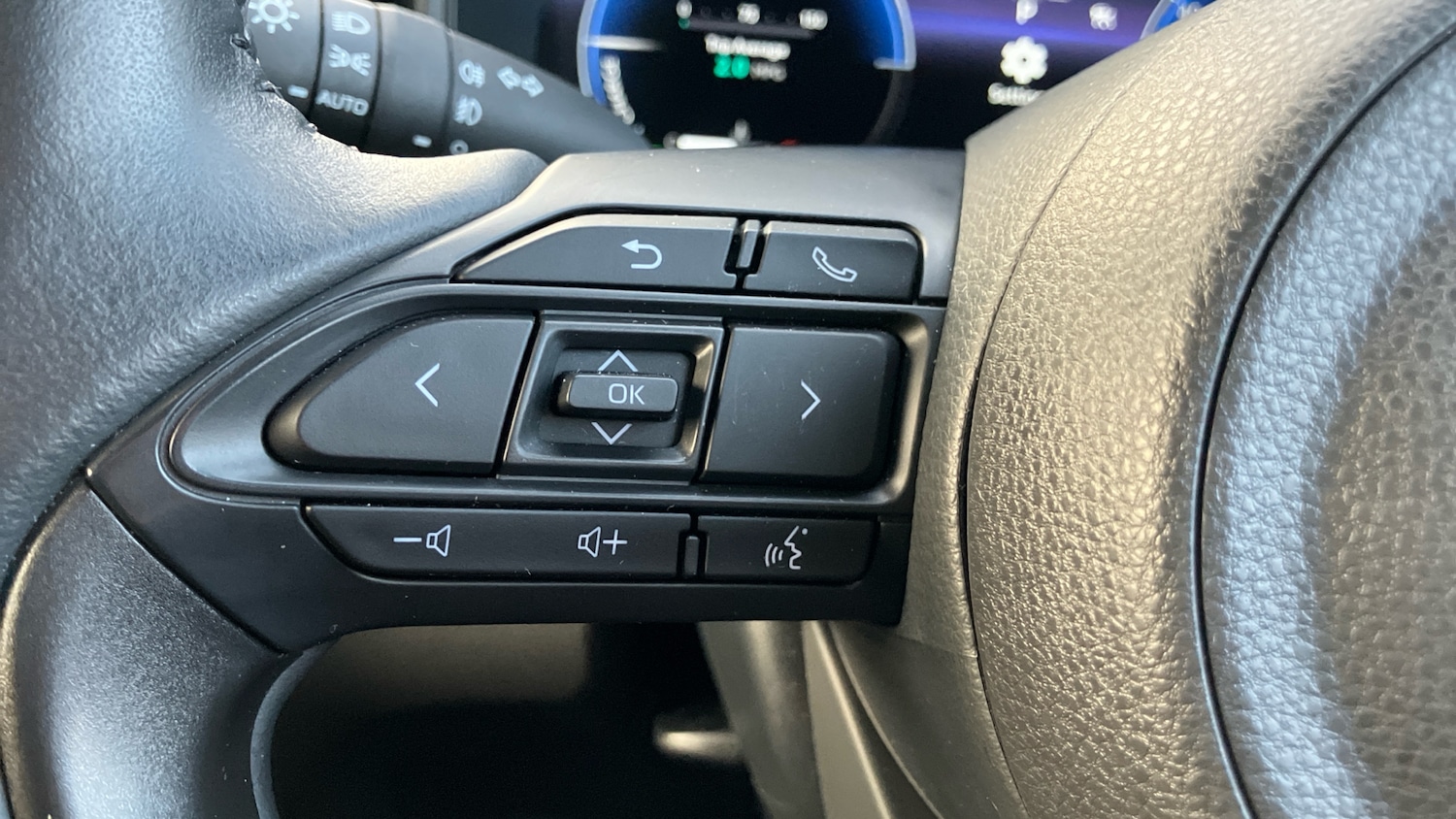 Used Toyota Yaris Cross 2024 for sale - 76984631: Photo 36