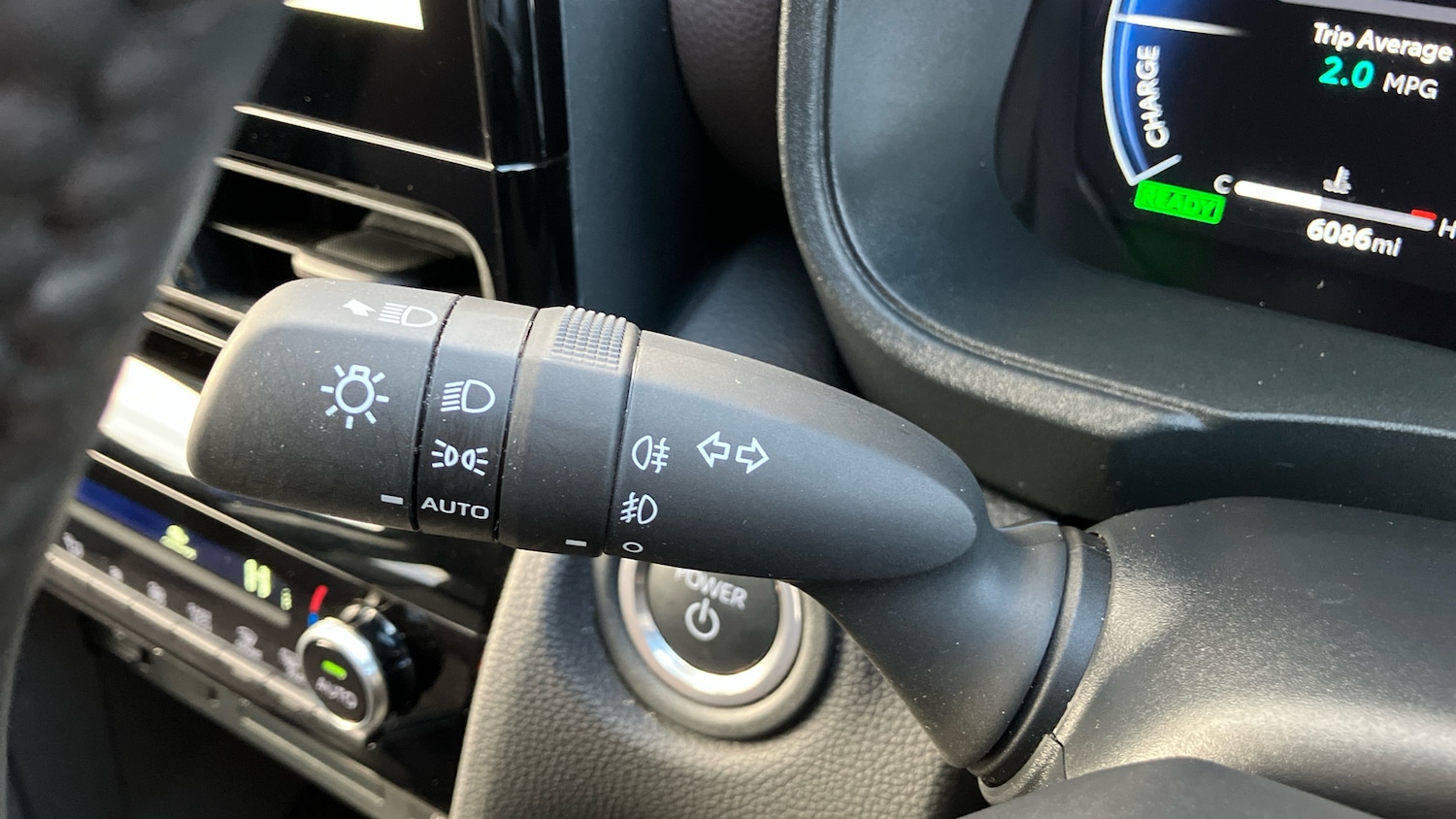 Used Toyota Yaris Cross 2024 for sale - 76984631: Photo 38