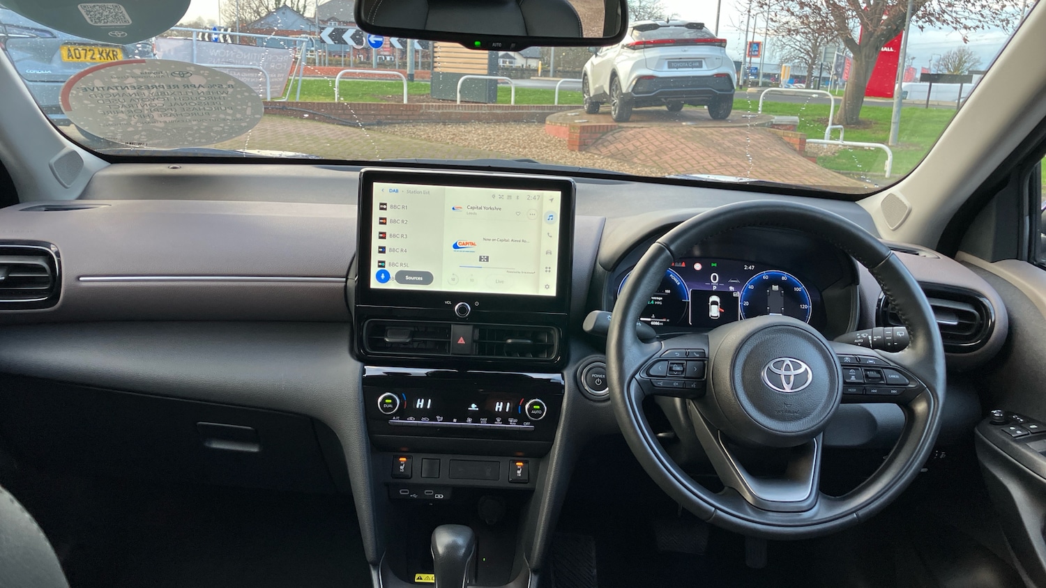 Used Toyota Yaris Cross 2024 for sale - 76984631: Photo 5