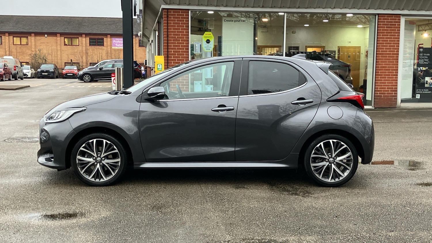 Used Toyota Yaris 2022 for sale - 77651019: Photo 17