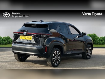 Used Toyota Yaris Cross 2023 for sale - 77746517: Photo