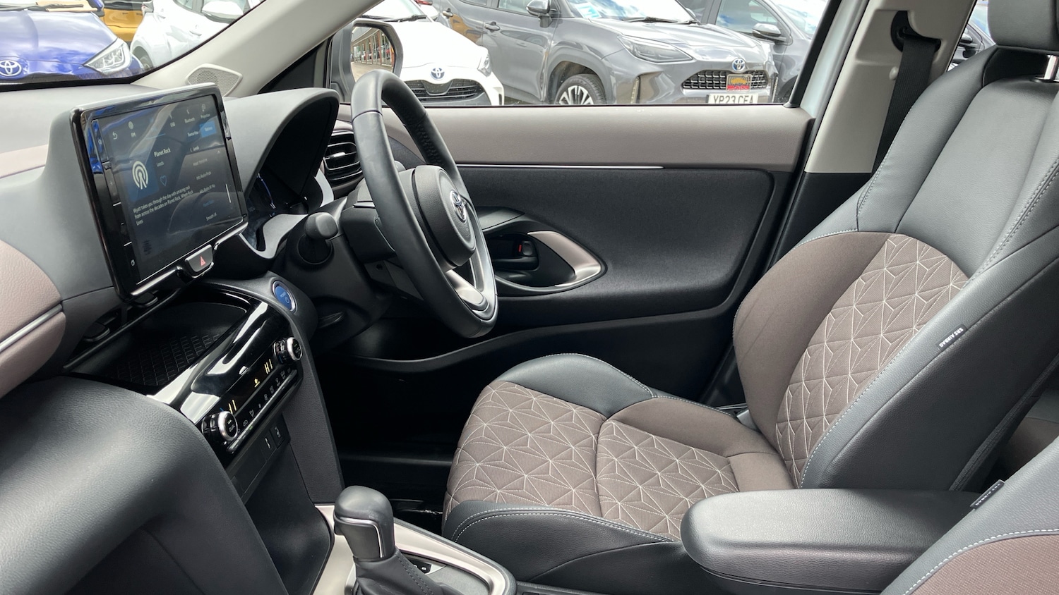 Used Toyota Yaris Cross 2023 for sale - 77917151: Photo 10