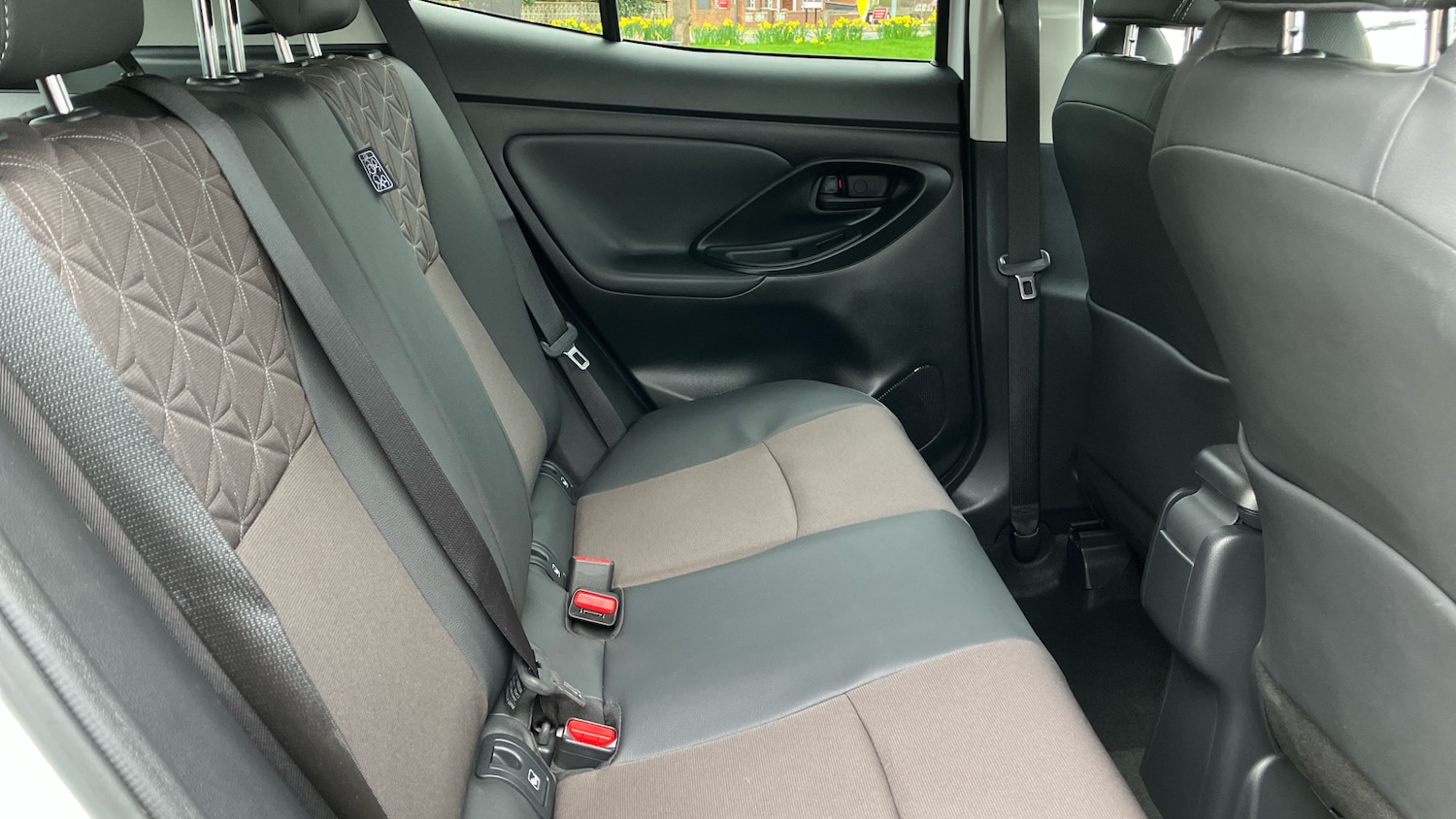 Used Toyota Yaris Cross 2023 for sale - 77917151: Photo 12