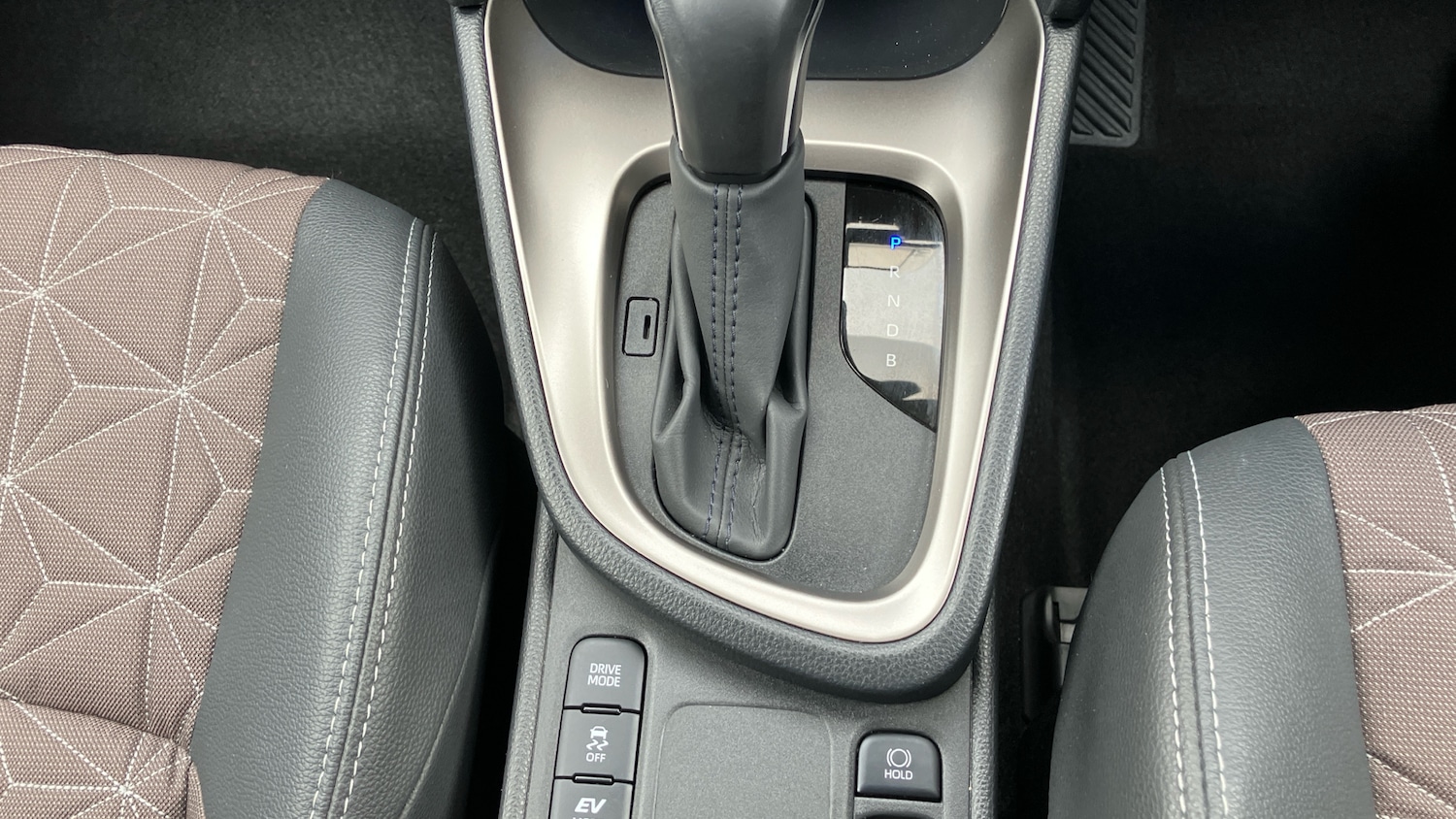 Used Toyota Yaris Cross 2023 for sale - 77917151: Photo 35