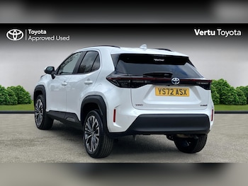 Used Toyota Yaris Cross 2023 for sale - 77917151: Photo