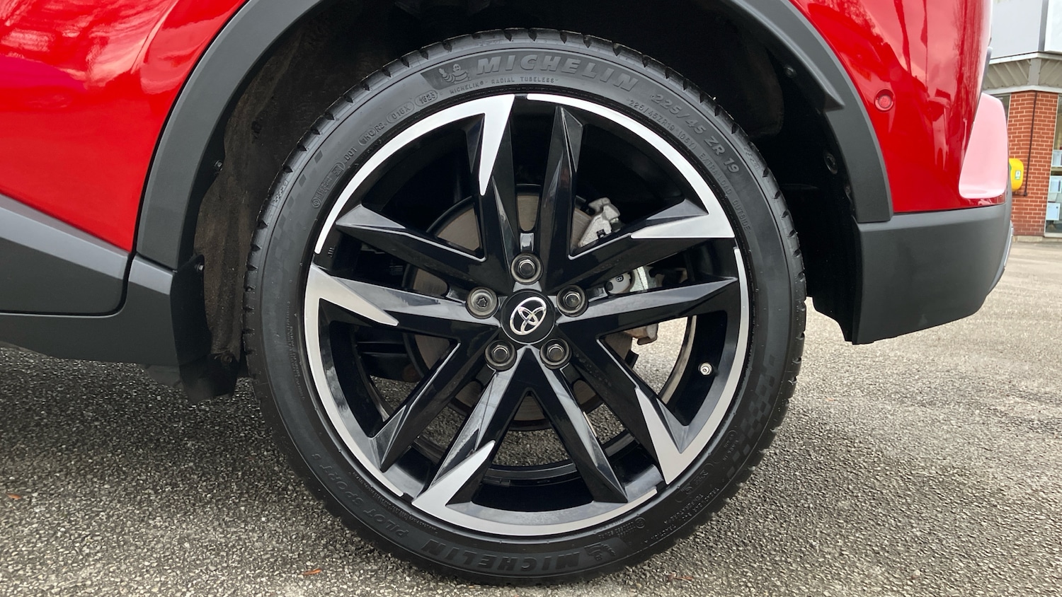 Used Toyota C-HR 2022 for sale - 76948892: Photo 18