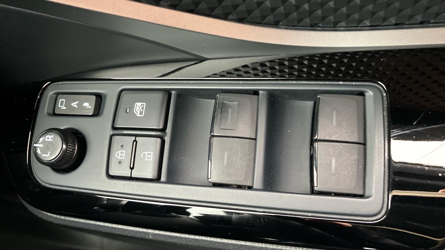 Used Toyota C-HR 2022 for sale - 76948892: Photo 22