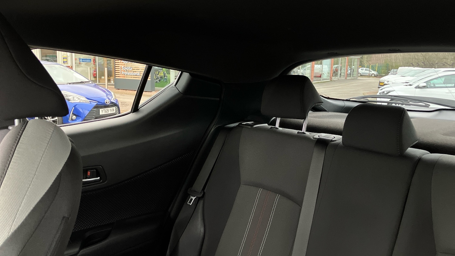 Used Toyota C-HR 2022 for sale - 76948892: Photo 24