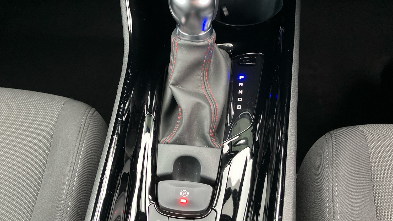 Used Toyota C-HR 2022 for sale - 76948892: Photo 35