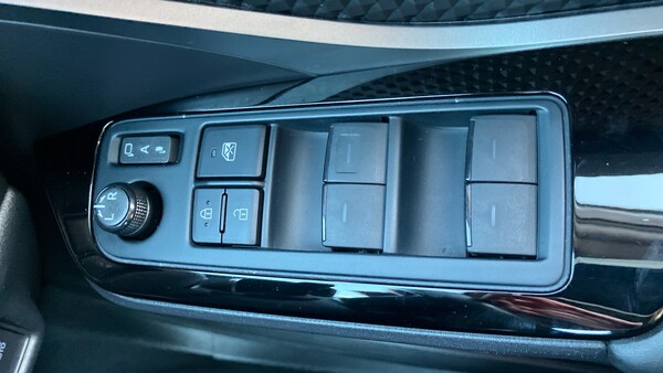 Used Toyota C-HR 2022 for sale - 75997296: Photo 22
