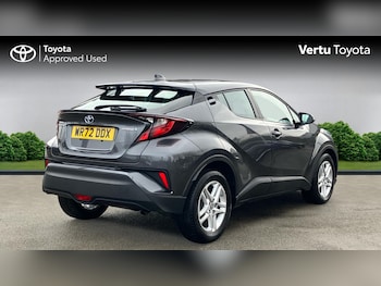 Used Toyota C-HR 2022 for sale - 77447000: Photo