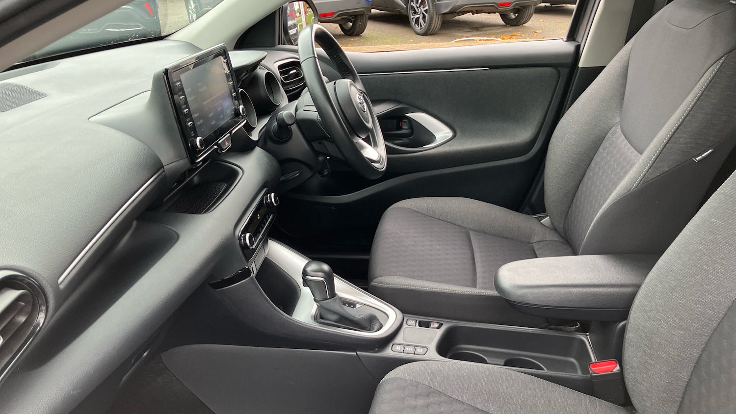 Used Toyota Yaris 2022 for sale - 75997284: Photo 10