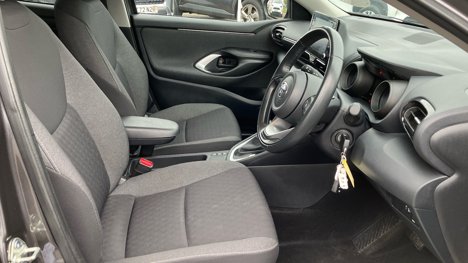 Used Toyota Yaris 2022 for sale - 75997284: Photo 11