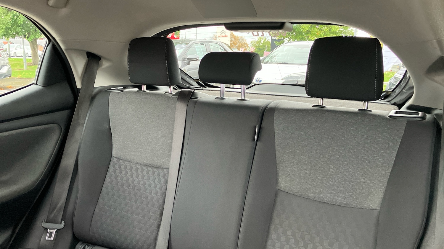 Used Toyota Yaris 2022 for sale - 75997284: Photo 23