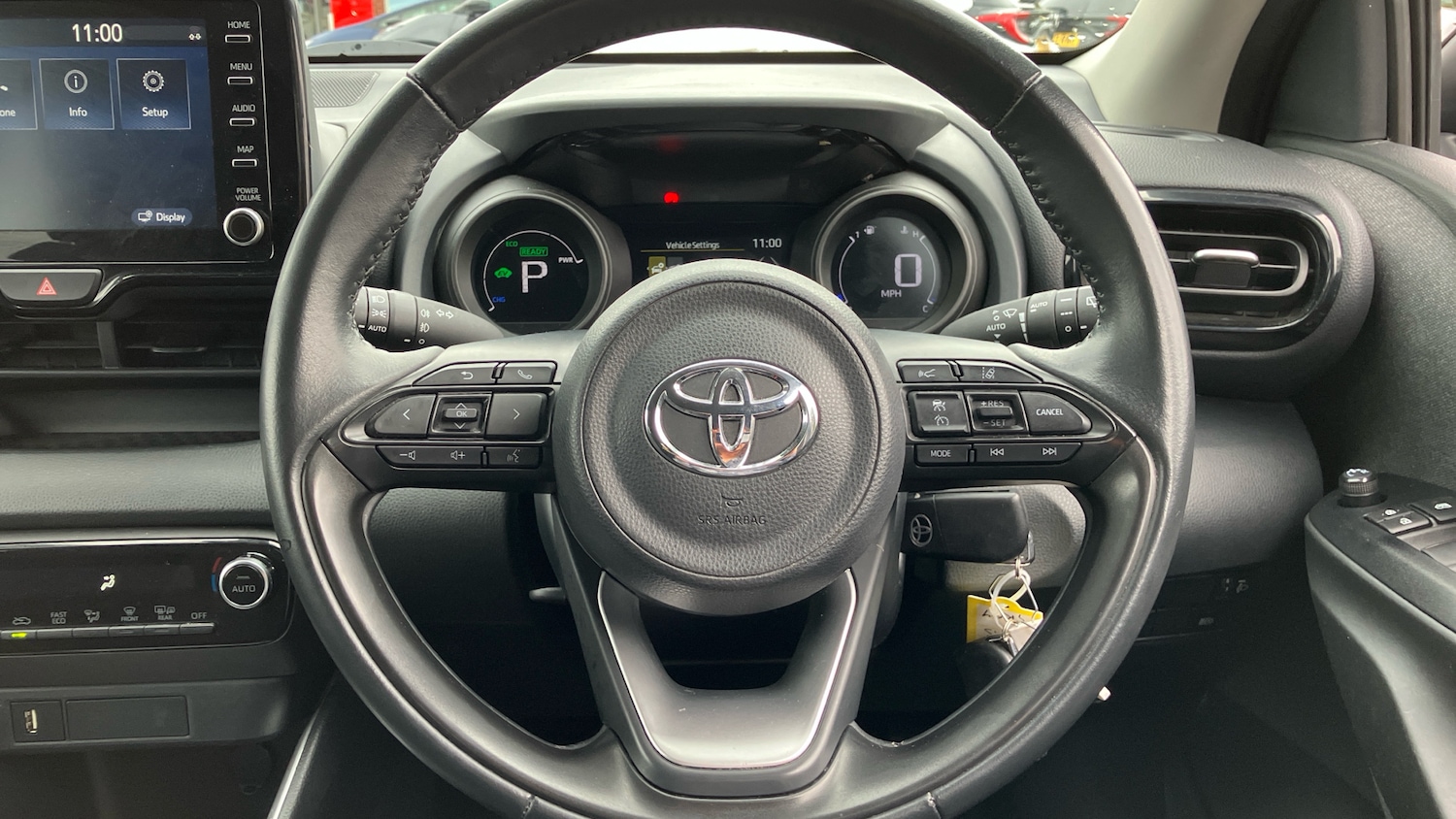 Used Toyota Yaris 2022 for sale - 75997284: Photo 8