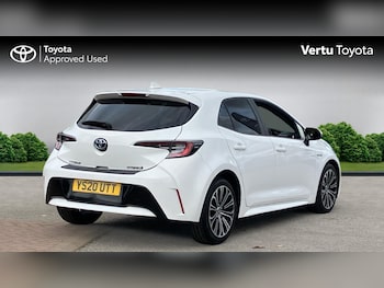 Used Toyota Corolla 2020 for sale - 76143085: Photo 2