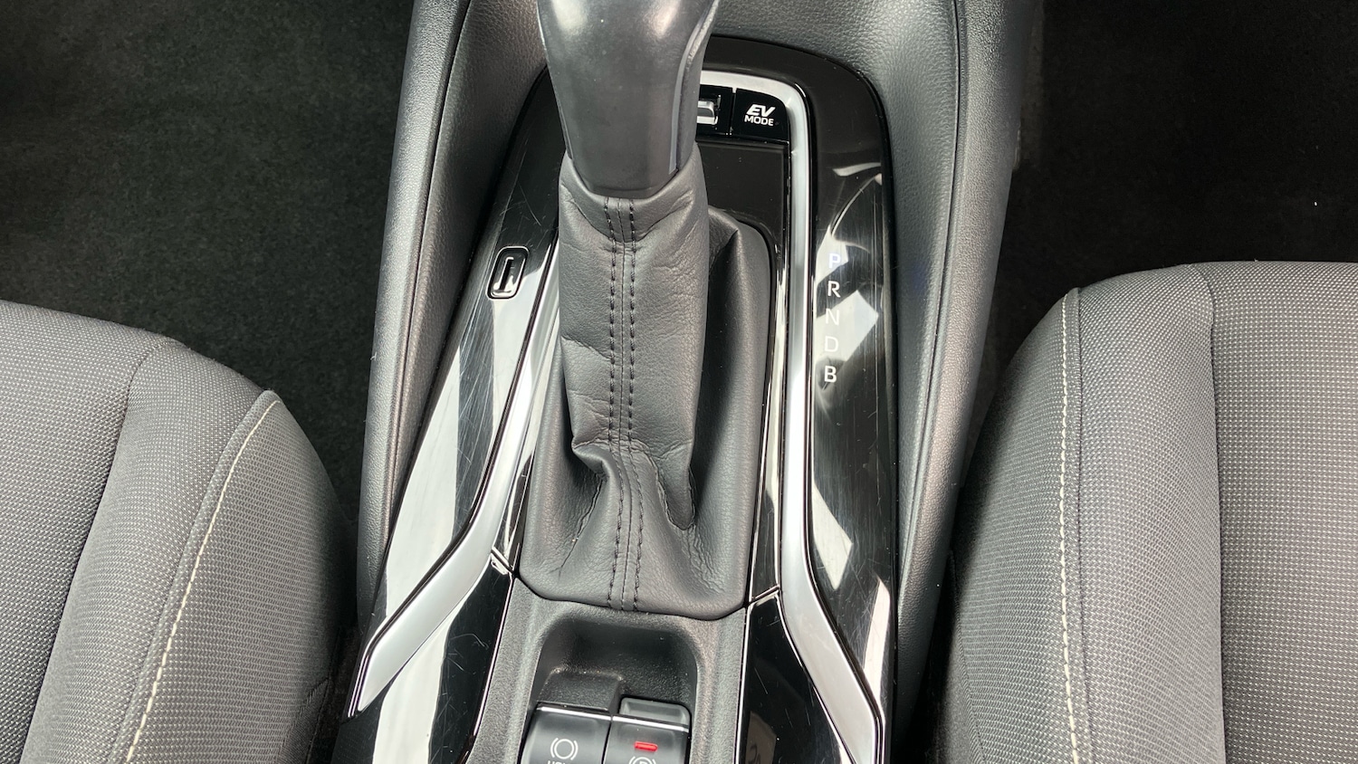 Used Toyota Corolla 2020 for sale - 76143085: Photo 35