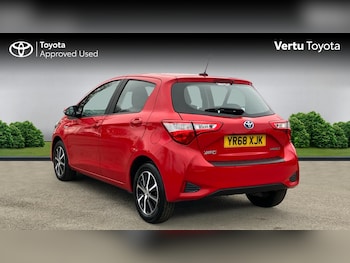 Used Toyota Yaris 2018 for sale - 77570557: Photo