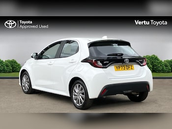 Used Toyota Yaris 2023 for sale - 75617486: Photo