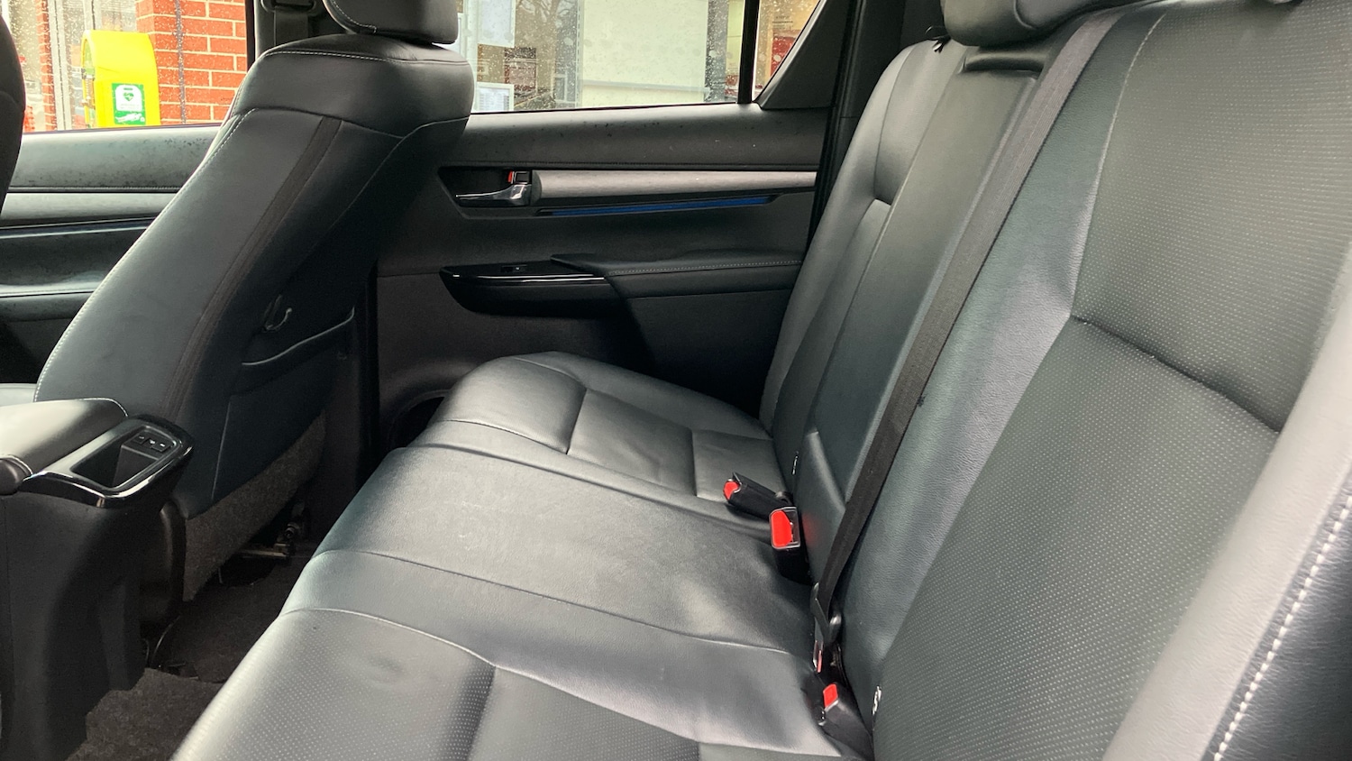 Used Toyota Hilux 2023 for sale - 76492110: Photo 13