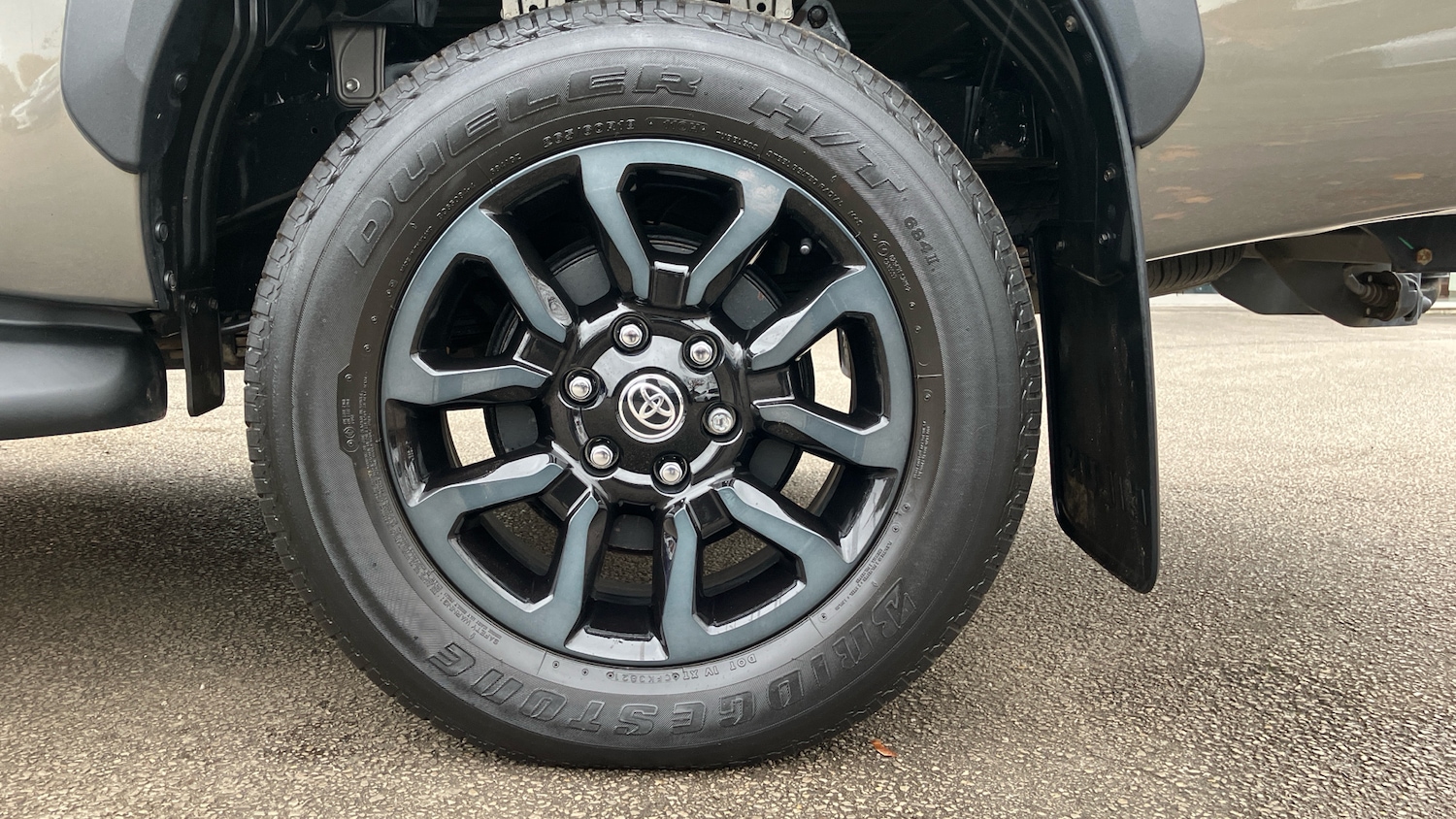 Used Toyota Hilux 2023 for sale - 76492110: Photo 18