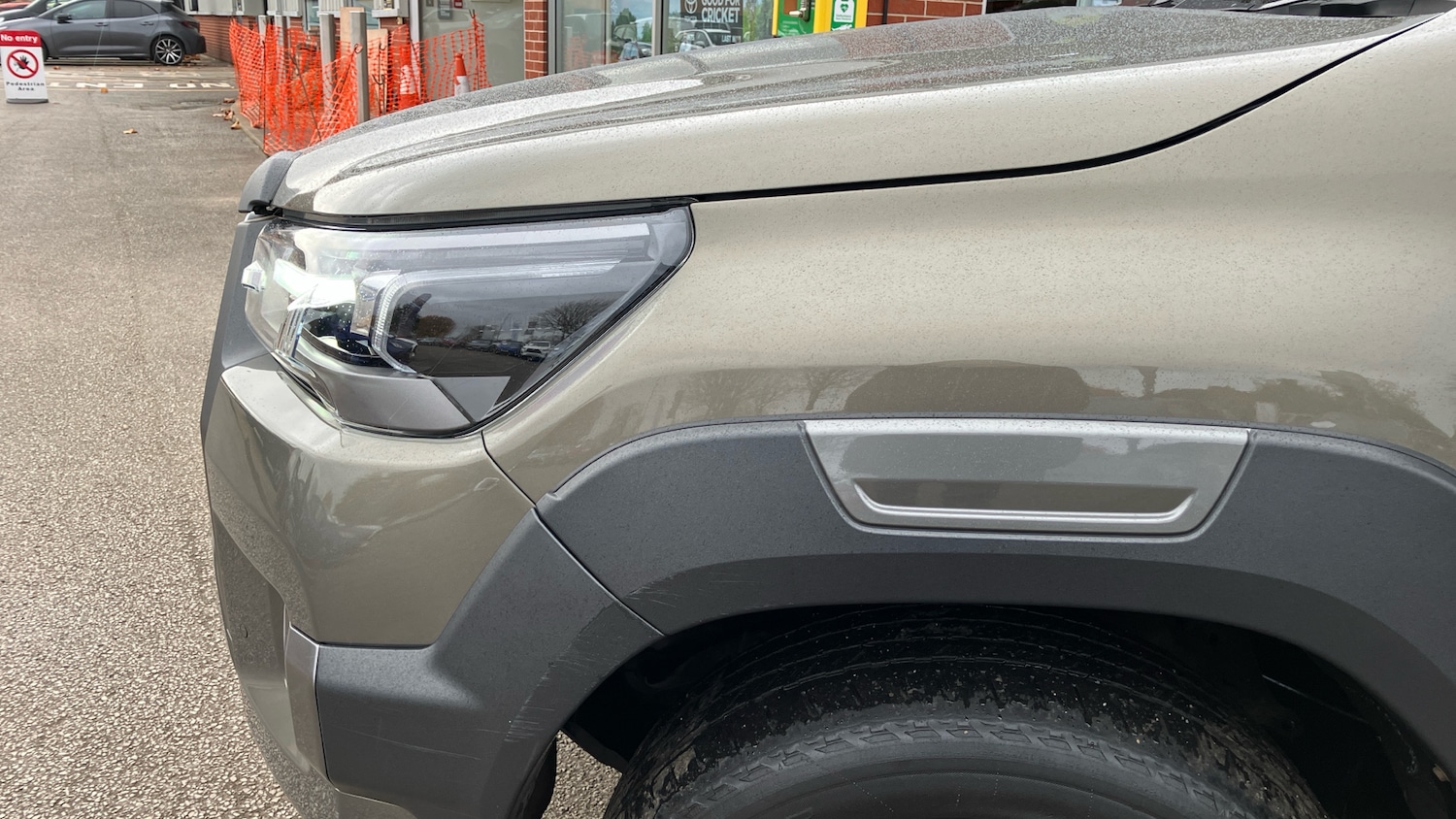 Used Toyota Hilux 2023 for sale - 76492110: Photo 20