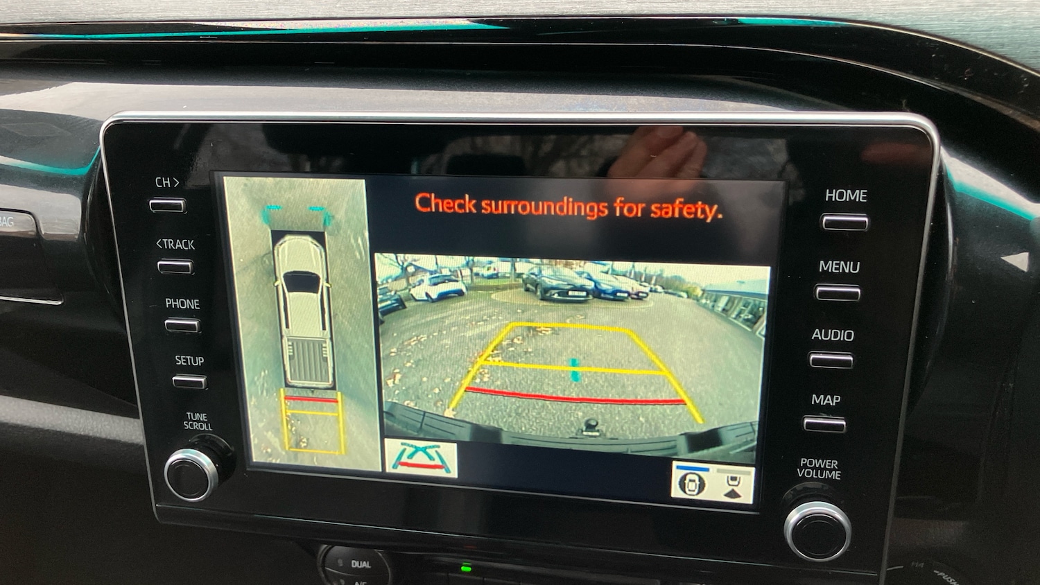 Used Toyota Hilux 2023 for sale - 76492110: Photo 31