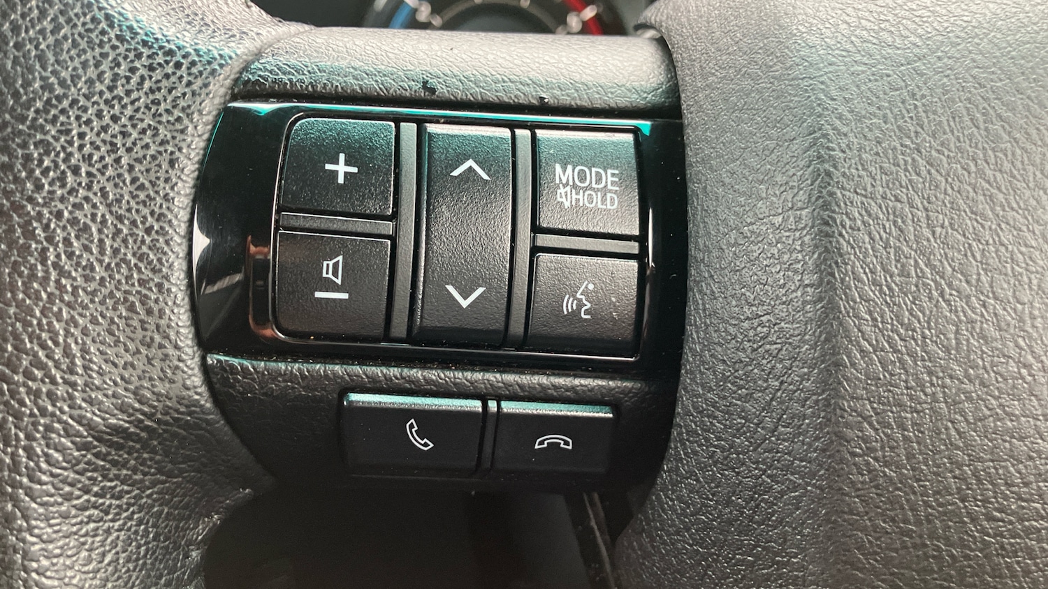 Used Toyota Hilux 2023 for sale - 76492110: Photo 36