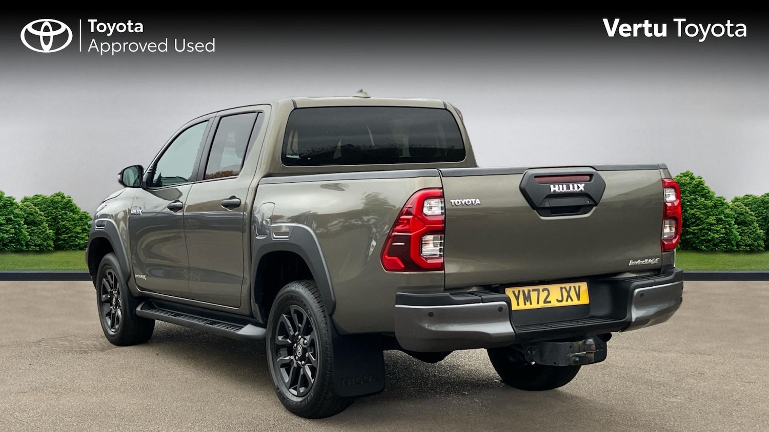 Used Toyota Hilux 2023 for sale - 76492110: Photo 4