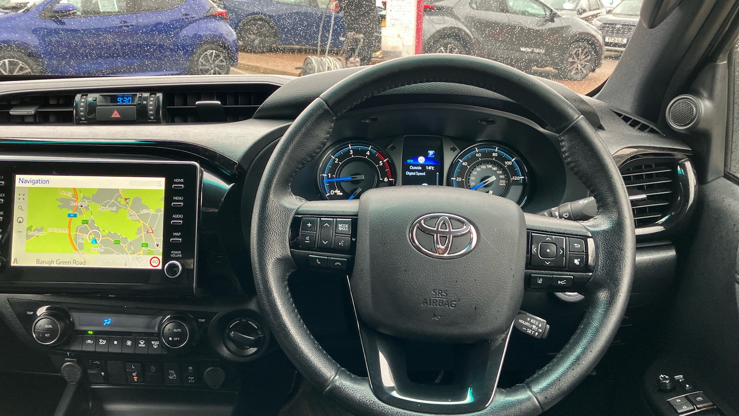 Used Toyota Hilux 2023 for sale - 76492110: Photo 6