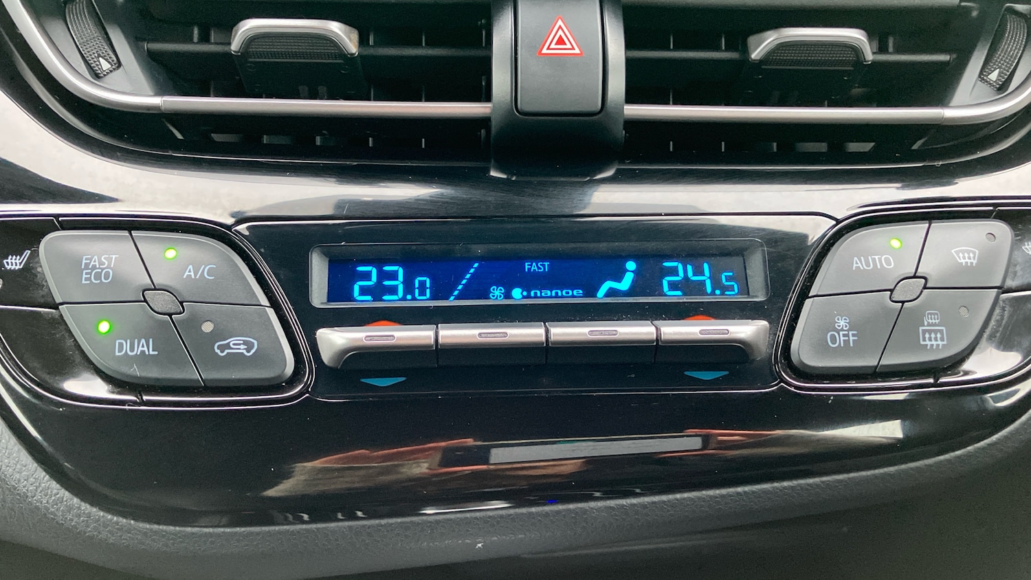 Used Toyota C-HR 2020 for sale - 76777174: Photo 34