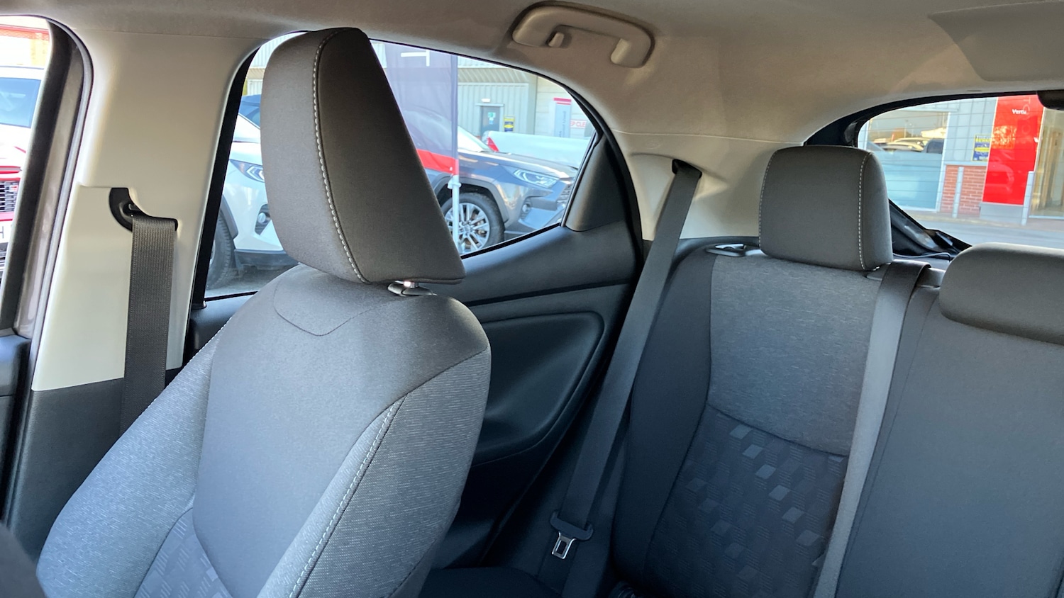 Used Toyota Yaris 2024 for sale - 76354898: Photo 24