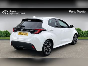 Used Toyota Yaris 2023 for sale - 79761769: Photo