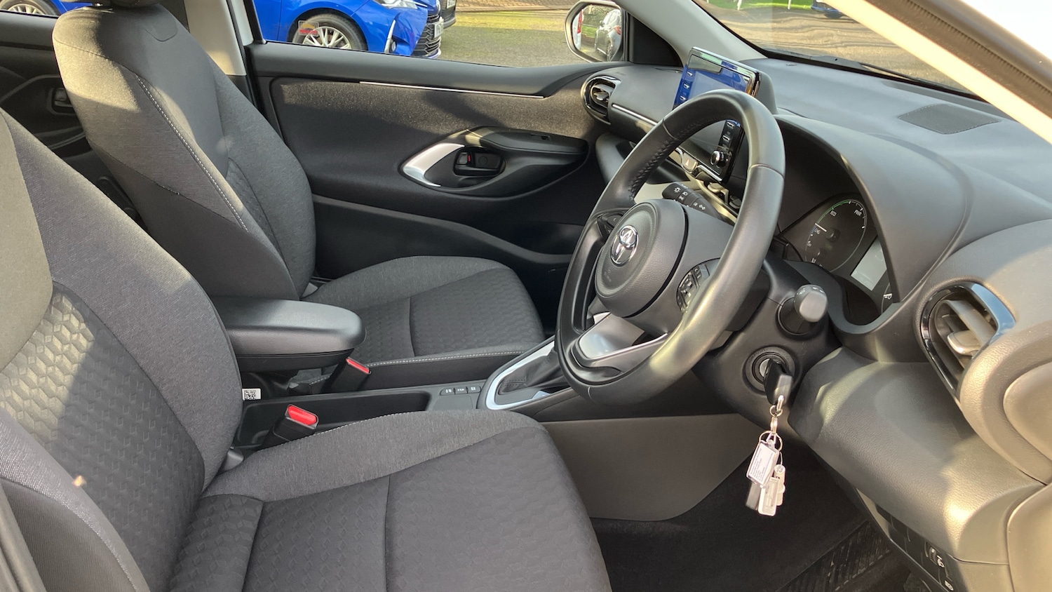 Used Toyota Yaris 2023 for sale - 76707640: Photo 11