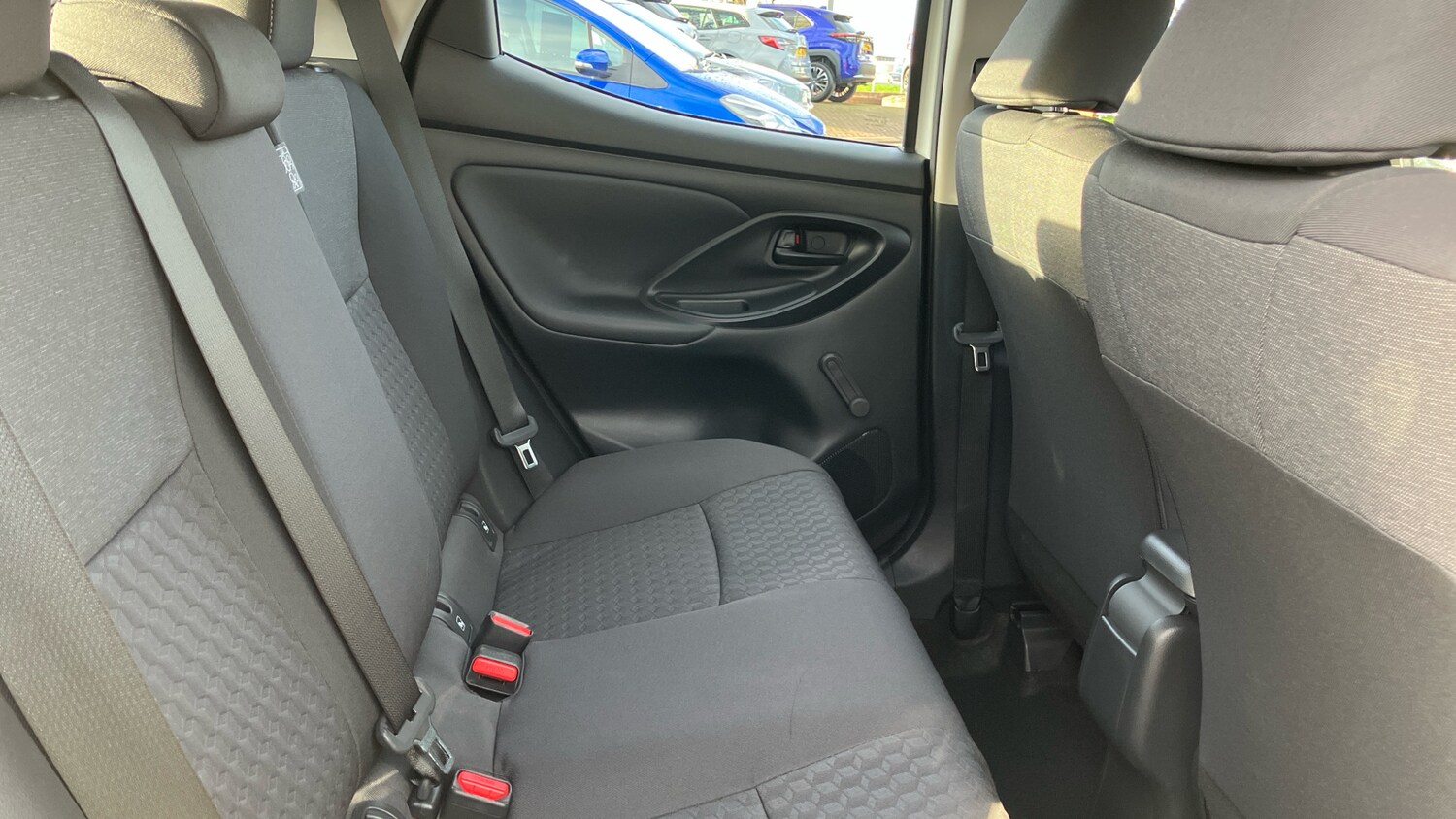 Used Toyota Yaris 2023 for sale - 76707640: Photo 12