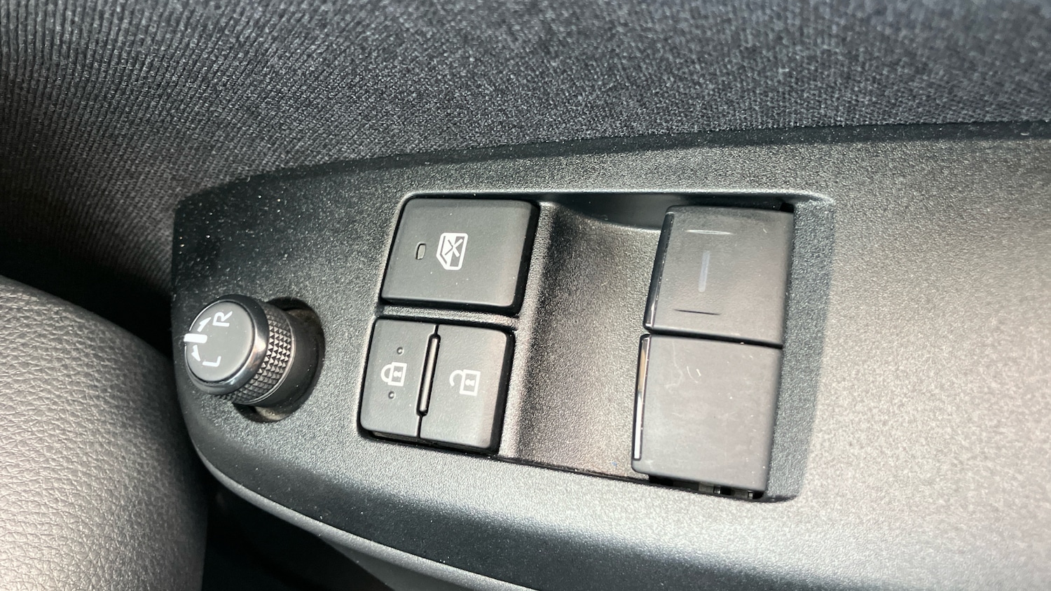 Used Toyota Yaris 2023 for sale - 76707640: Photo 22