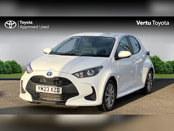 Used Toyota Yaris 2023 for sale - 76707640: Photo