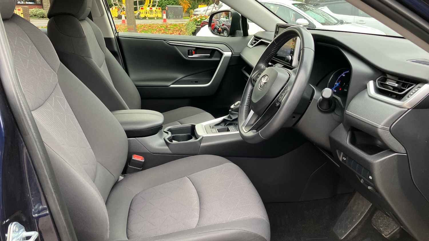 Used Toyota RAV4 2021 for sale - 76638566: Photo 11