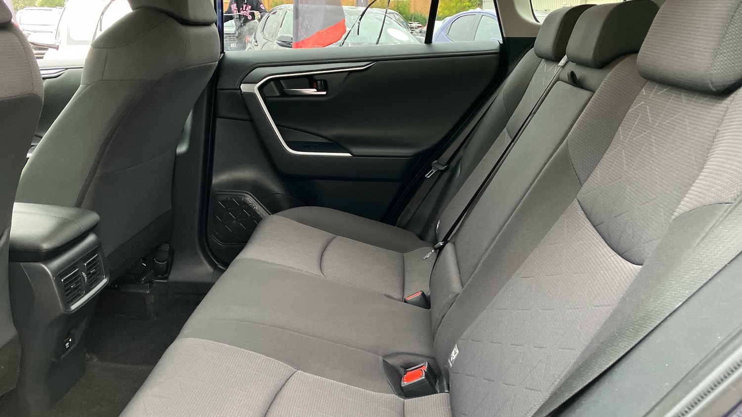 Used Toyota RAV4 2021 for sale - 76638566: Photo 13