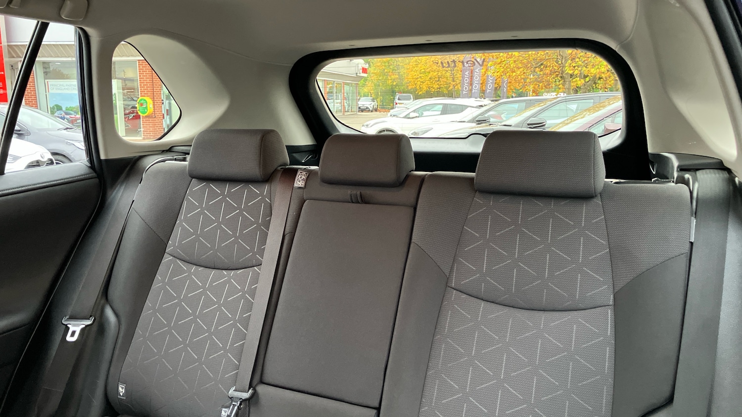 Used Toyota RAV4 2021 for sale - 76638566: Photo 23