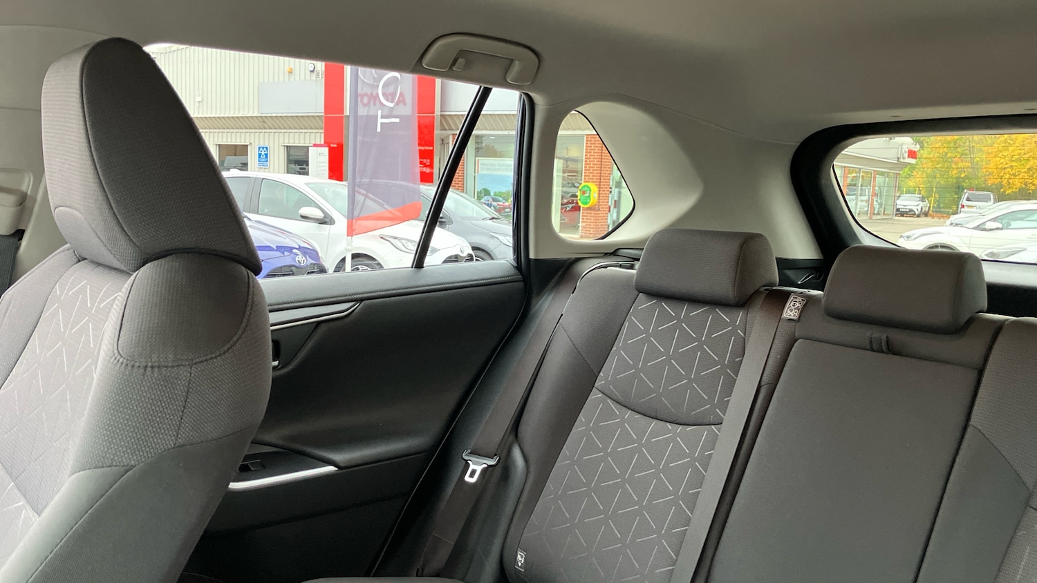 Used Toyota RAV4 2021 for sale - 76638566: Photo 24