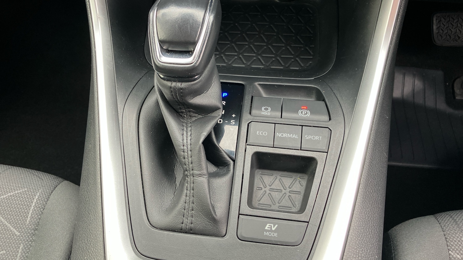 Used Toyota RAV4 2021 for sale - 76638566: Photo 35