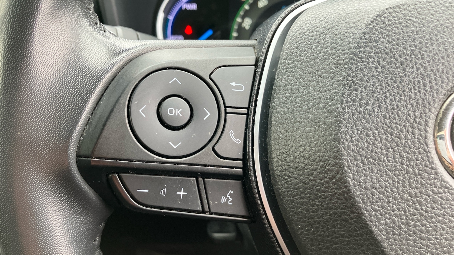 Used Toyota RAV4 2021 for sale - 76638566: Photo 36